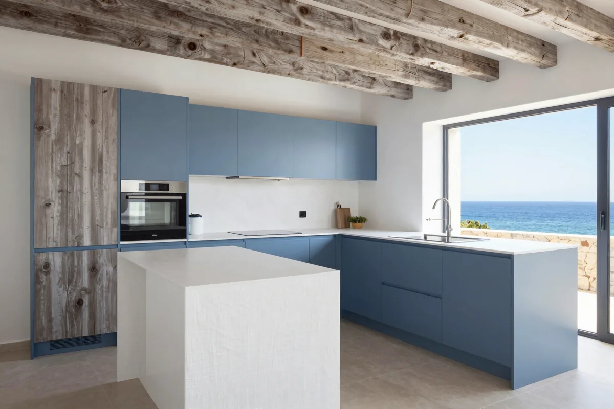 Azure Breeze Coastal Retreat in Calella de Palafrugell — Photo 3
