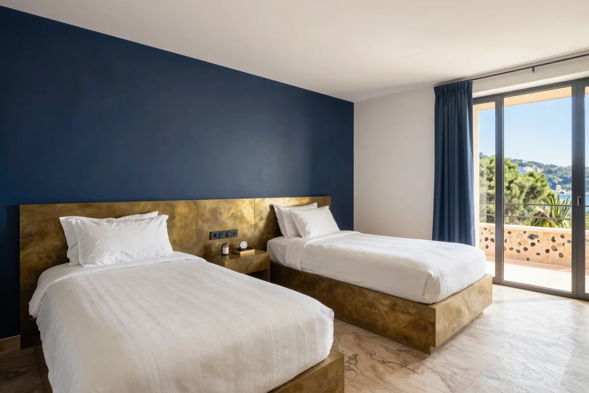 Sun-Kissed Escape in L'Escala — Photo 7