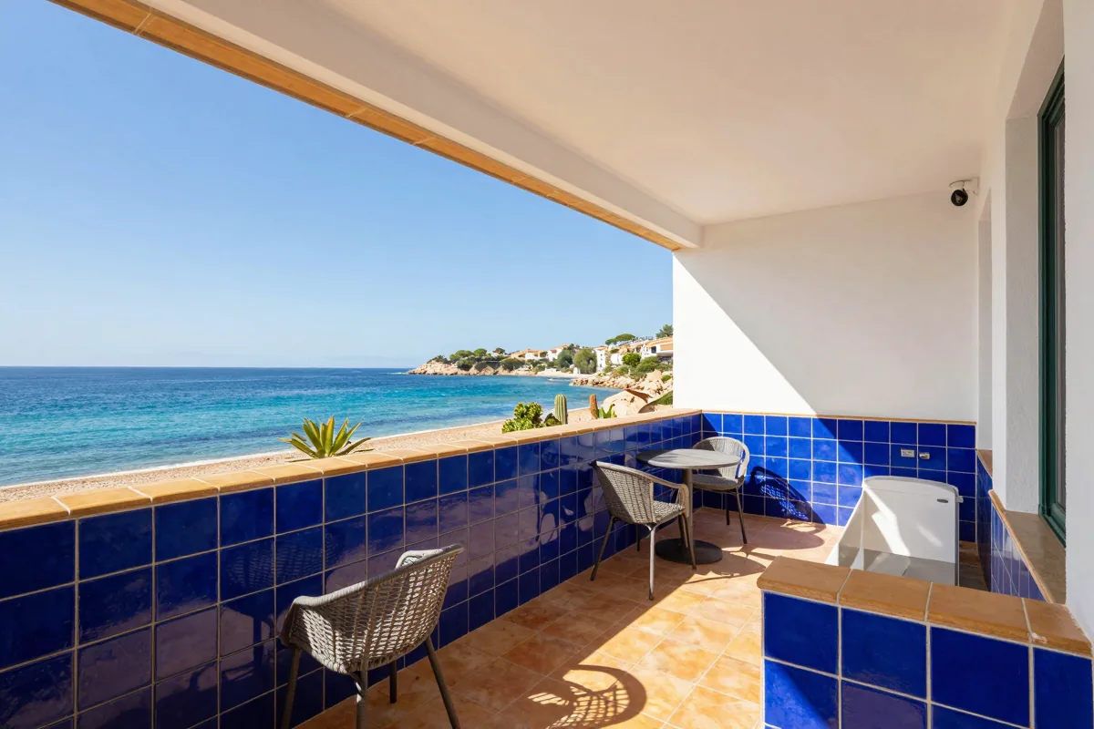 Sunlit Mediterranean Escape in Platja d'Aro — Photo 5
